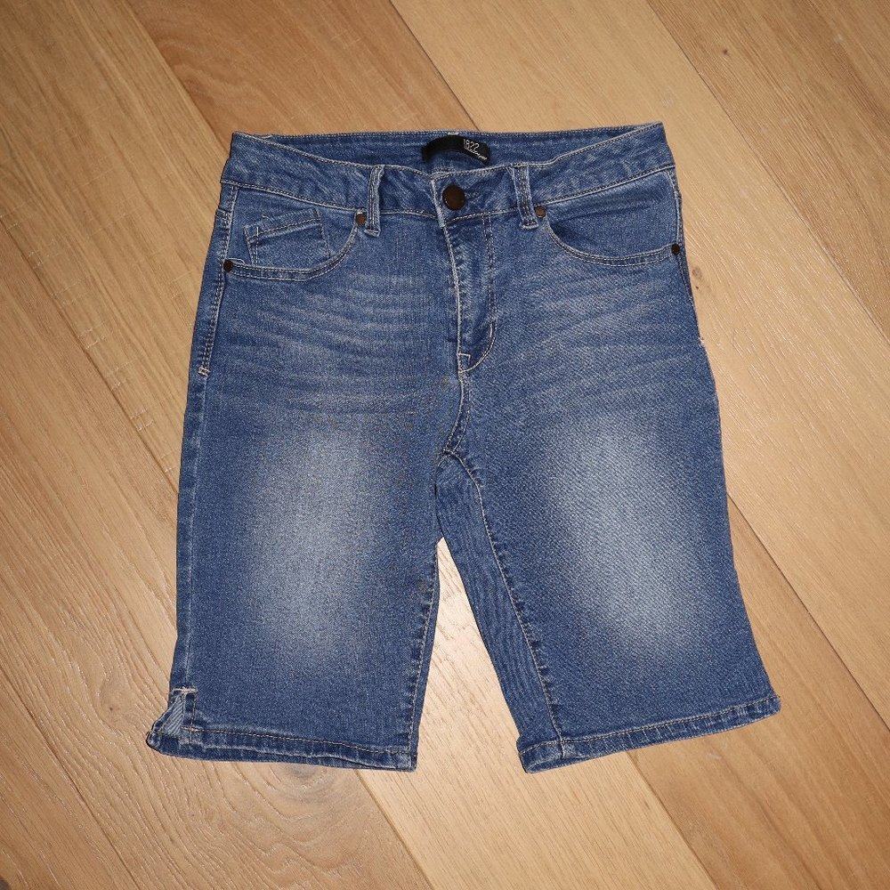 1822 Denim Jeans Bermuda Shorts Size 8 *pre-loved*